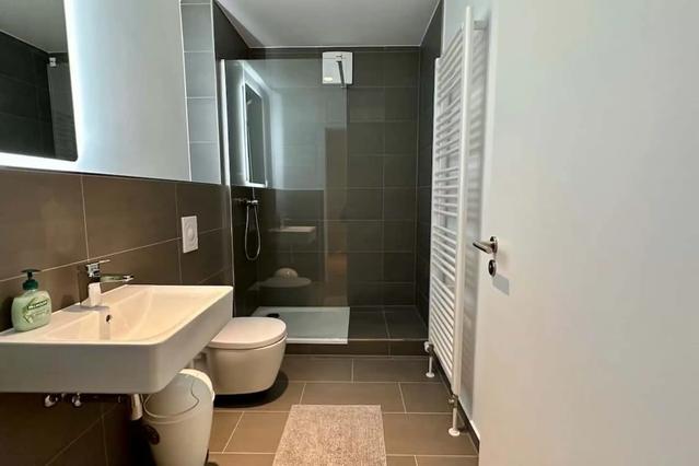 #114712: Room in 2 Bedroom 1 Bathroom (Fischerinsel)