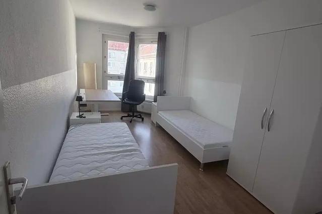 3 Bedroom 1 Bathroom Apartment | 11~1136 Apt 602