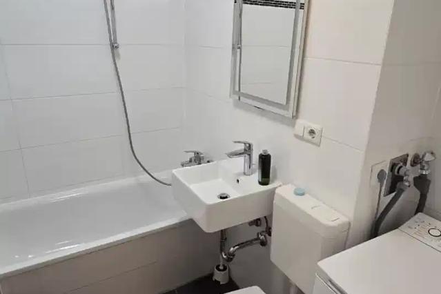 3 Bedroom 1 Bathroom Apartment | 1~1151 