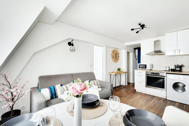 Paris şehrinde 1 oda