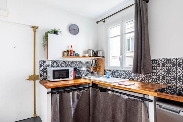 Paris şehrinde 1 oda