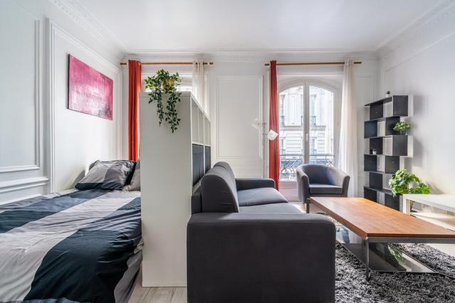 Paris şehrinde 1 oda
