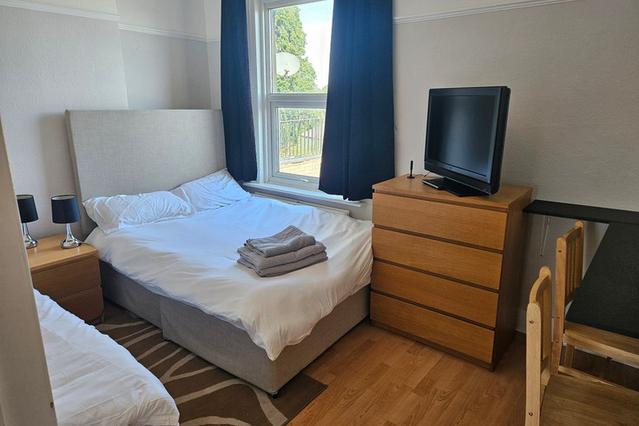 Lower Addiscombe Road