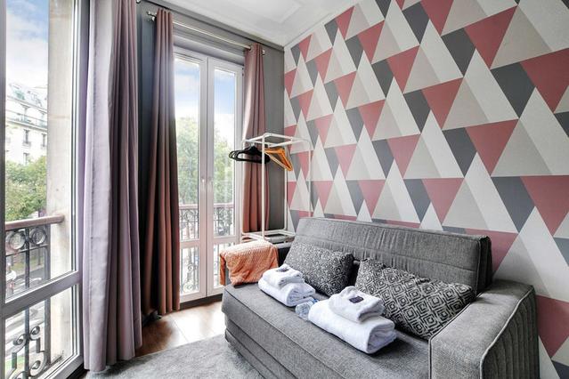 Paris şehrinde 1 oda