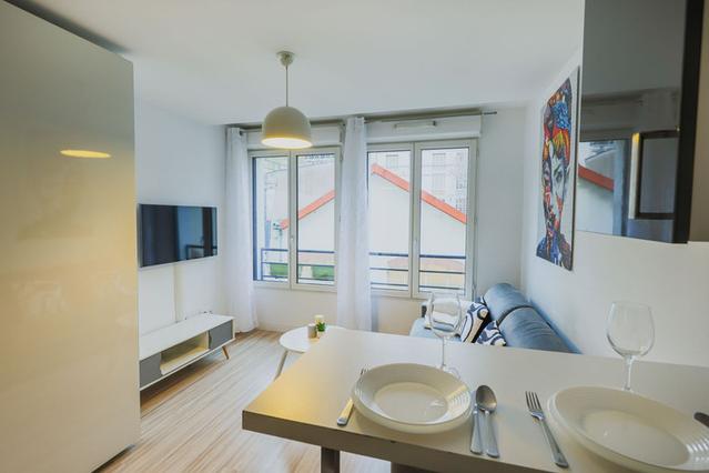 Appartement 1 pièce à Paris