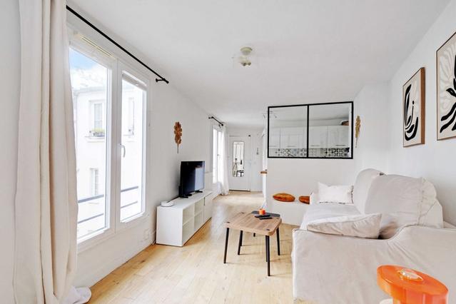 Paris şehrinde 1 oda