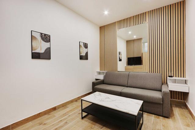 Paris şehrinde 1 oda