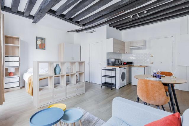 Paris şehrinde 1 oda