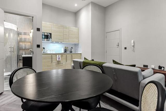 1 室户公寓 位于 London