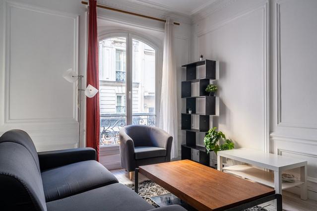 Paris şehrinde 1 oda