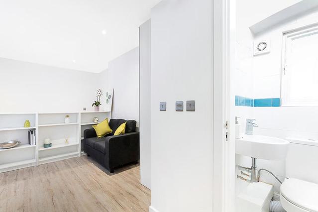 1 室户公寓 位于 London