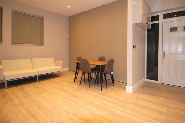 1 室户公寓 位于 London