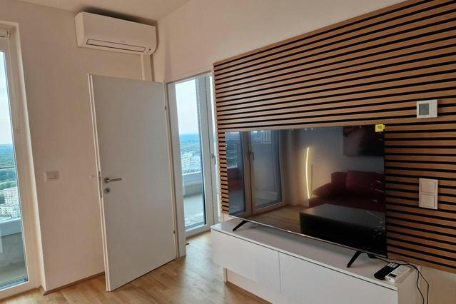 Modecenterstraße, Vienna