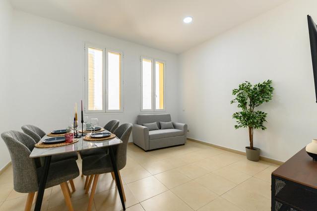 1 室户公寓 位于 Calle de las Infantas, Centro