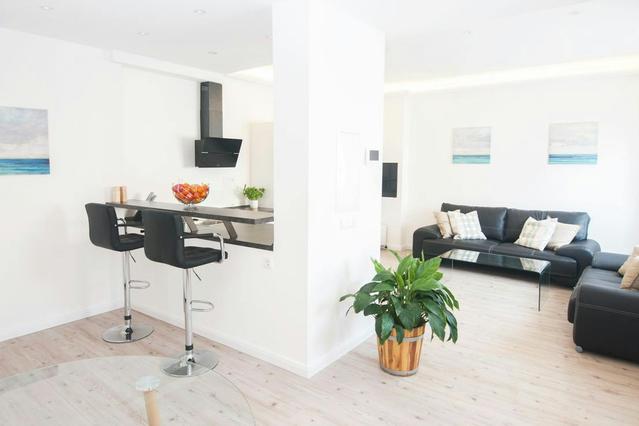 Appartamenti di 1 locali in Hans-Litten-Straße, Mitte