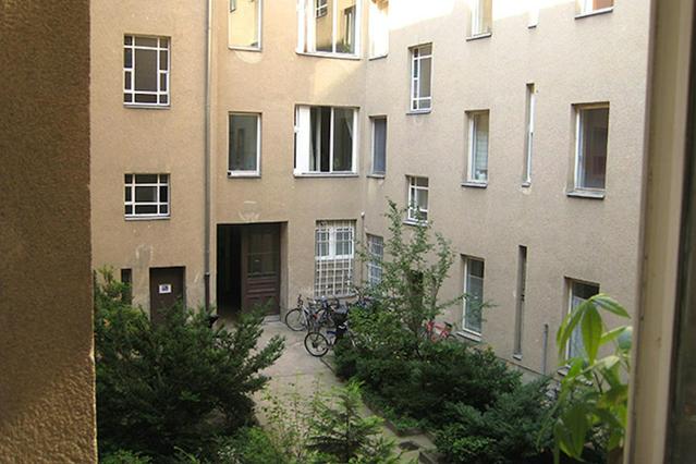 Warthestraße, Berlin