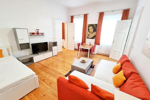 Große Mohrengasse, Vienna