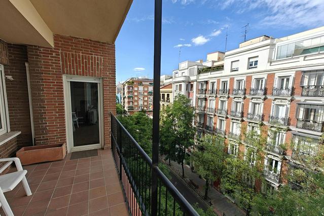 Calle de Ferraz, Madrid