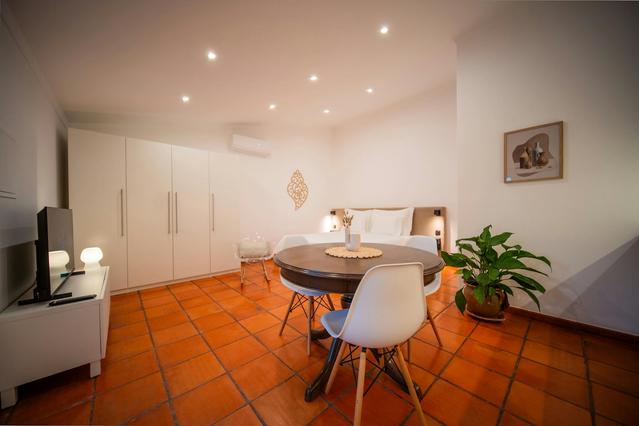 Studio in Rua Paula Ferreira, Povoença