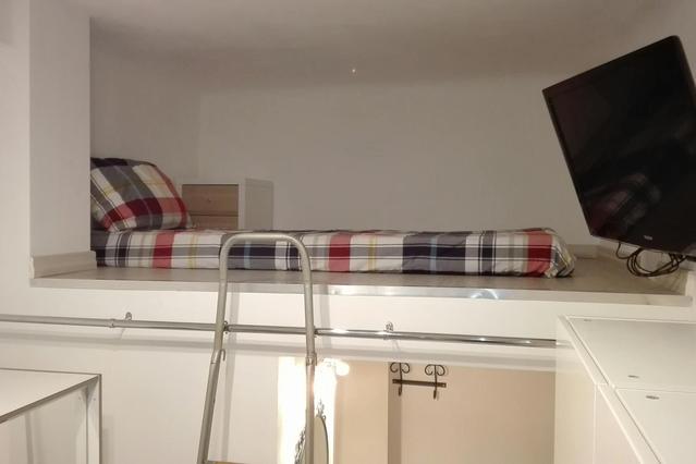 Studio à Piazzale Gabriele Rosa, Lodi-Corvetto