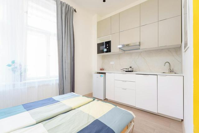 Čestmírova, Nusle şehrinde 1 Stüdyo