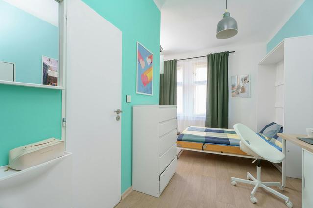 Studio in Čestmírova, Nusle