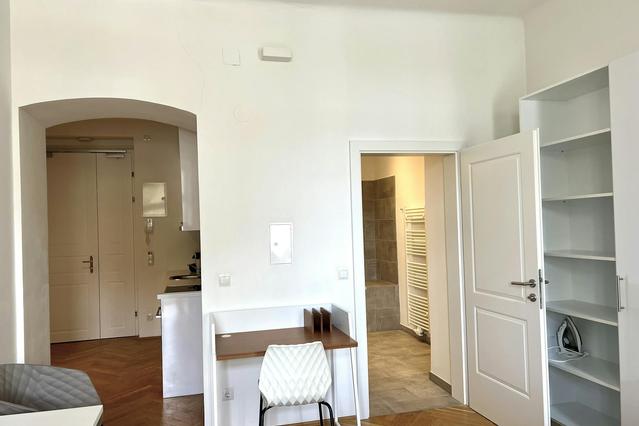 Studio in Koppstraße, 16. Bezirk