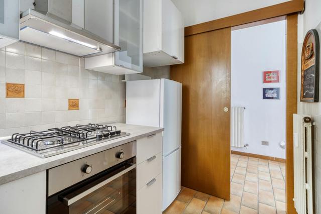 Appartamenti di 1 locali in Via Castiglione, Santo Stefano