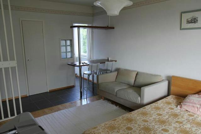 Lielahdentie, Helsinki