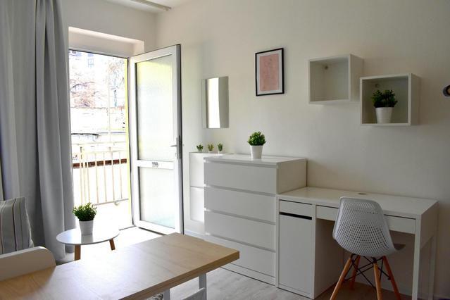 Studio in Koněvova, Žižkov