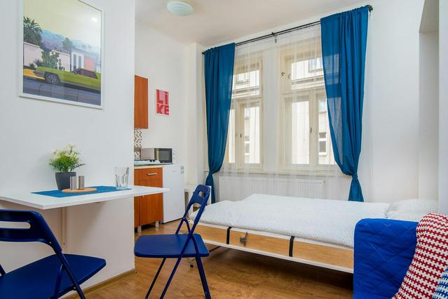 Studio in Čestmírova, Nusle