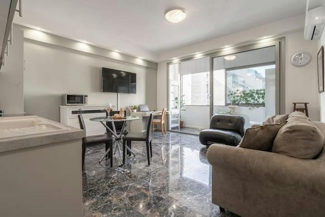 1 комнатная квартира по адресу Agias Sofias, Thessaloniki