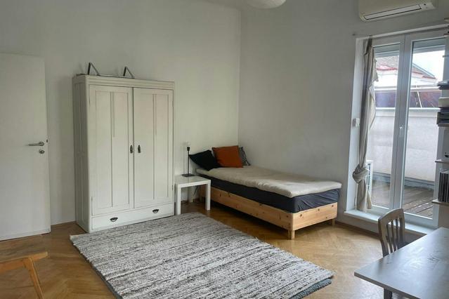 Studio in Kuefsteingasse, Penzing