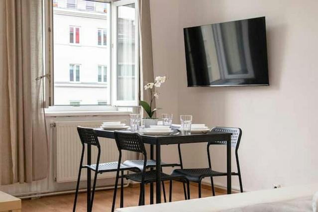 Wiedner Hauptstraße, Vienna