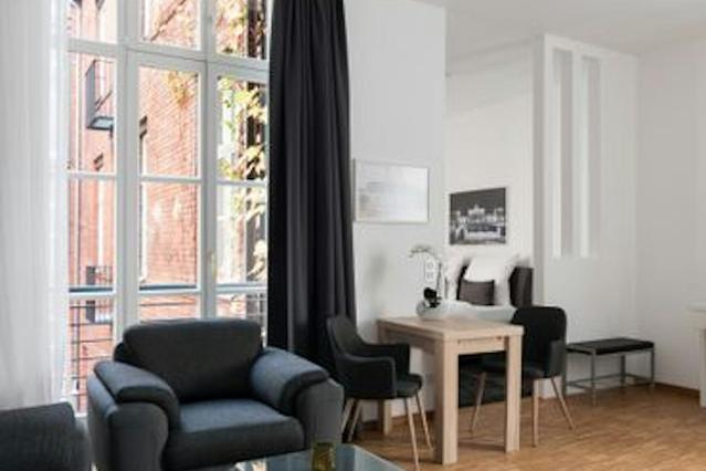 Brunnenstraße, Mitte şehrinde 1 Stüdyo