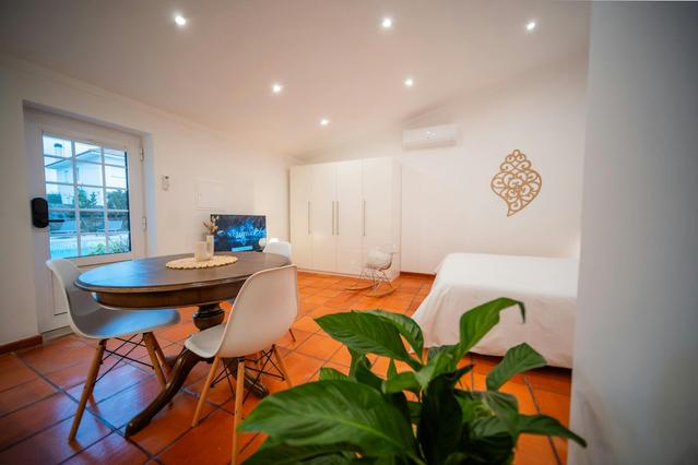 Studio in Rua Paula Ferreira, Povoença