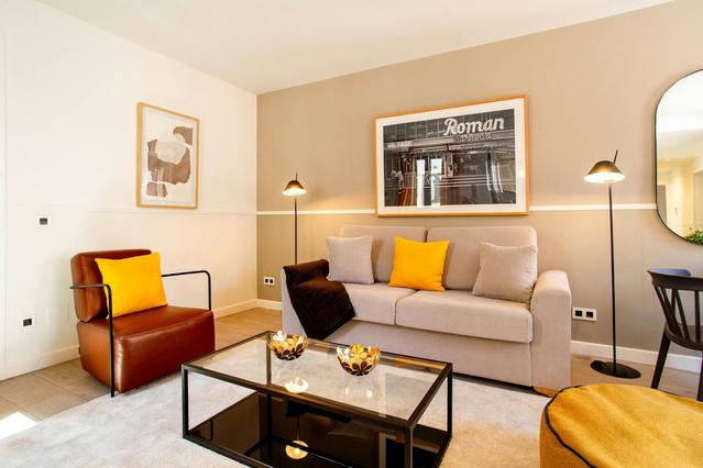 Piso de 1 habitación en Calle de Jesús y María, Centro
