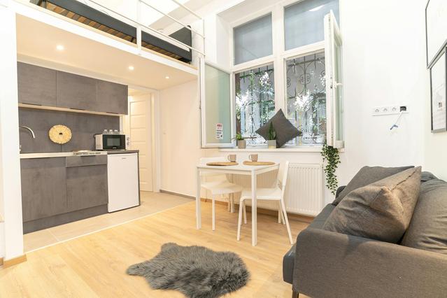 Studio in Klauzál tér, Budapest 7