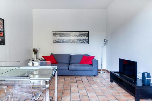 Appartamenti di 1 locali in Via Castiglione, Santo Stefano