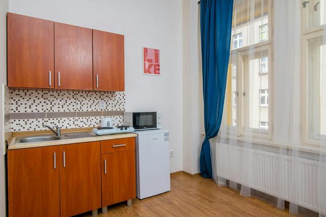 Studio in Čestmírova, Nusle