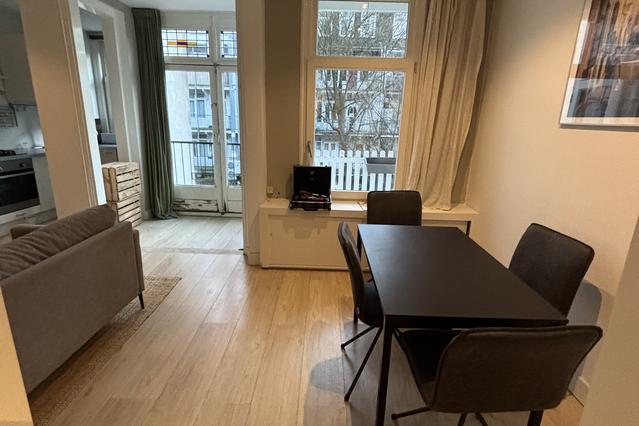 Renovated apartment in the lively Java area