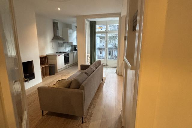 Renovated apartment in the lively Java area