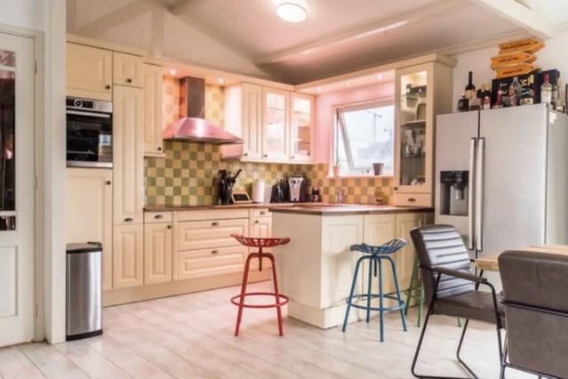 Apartamento de 1 quarto em Buiksloterdijk