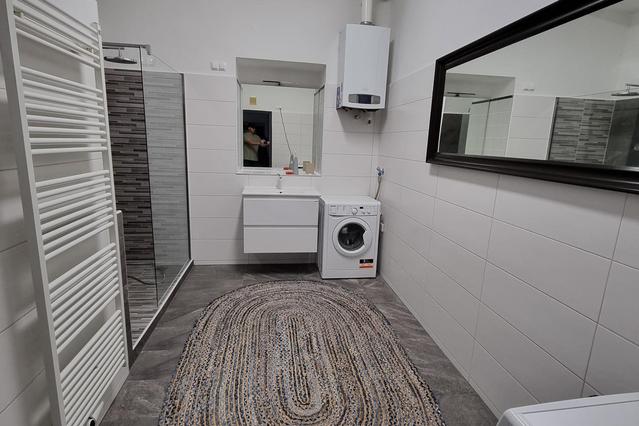 City apartment with comfort & proximity to the subway