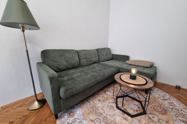 City apartment with comfort & proximity to the subway