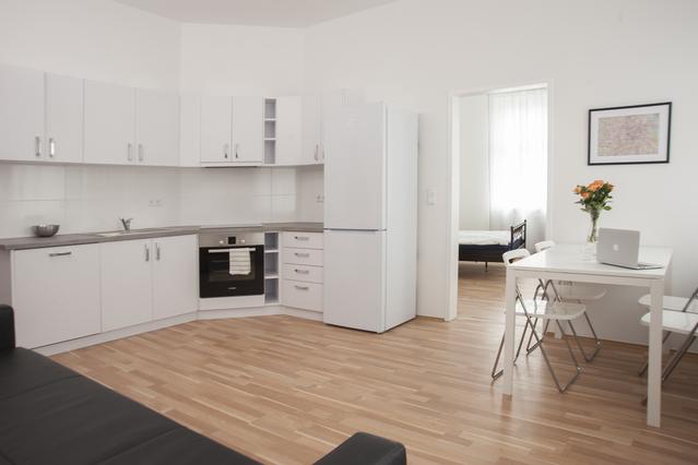 THE SCHOENBERG APARTMENT