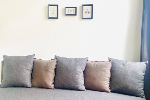 Nice and bright cozy little apartment fully furnished!