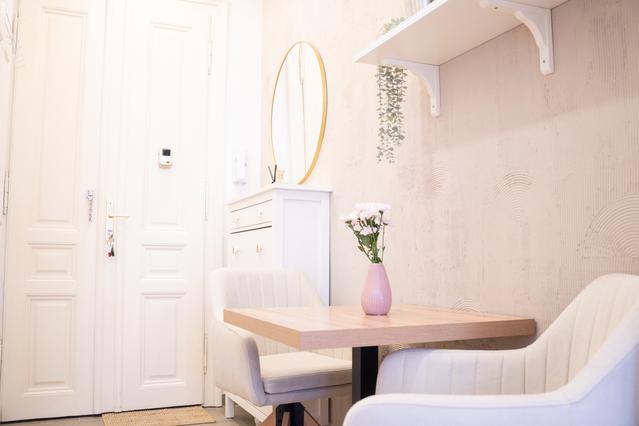 Studio Apartment 1070