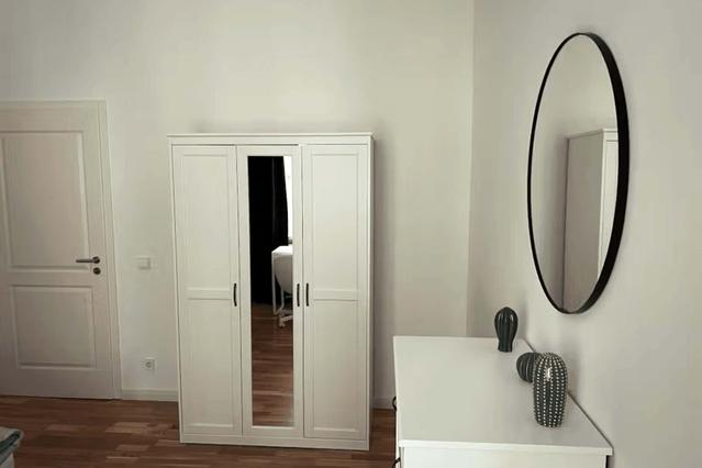 Revaler Straße 1st Floor - Small Room 1