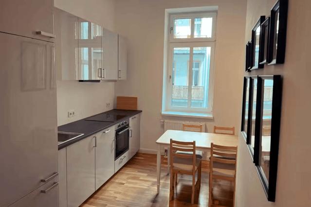 Revaler Straße 1st Floor - Small Room 1